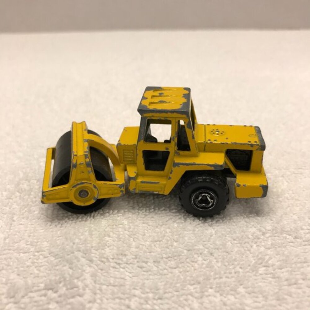 Majorette N226 Road Roller Yellow diecast construction equipment